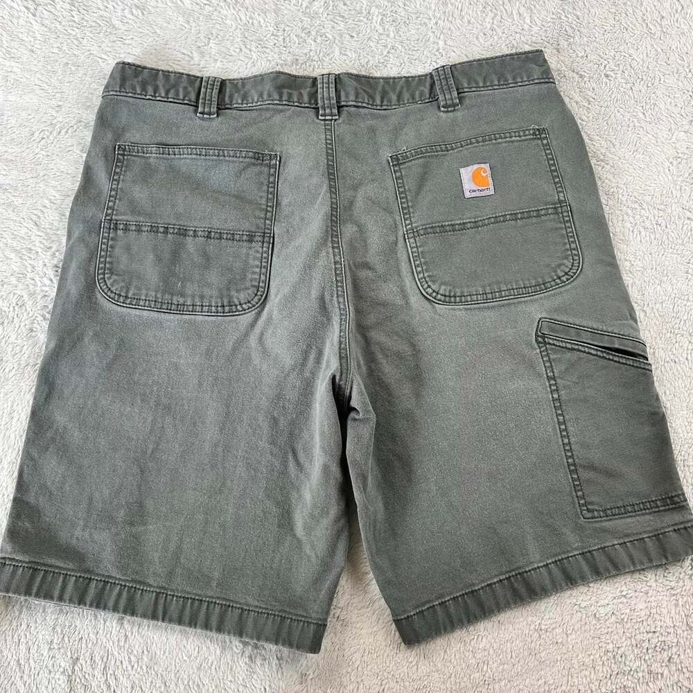 Carhartt Relaxed Fit Green shorts 4 pockets men’s size 38 9” inseam